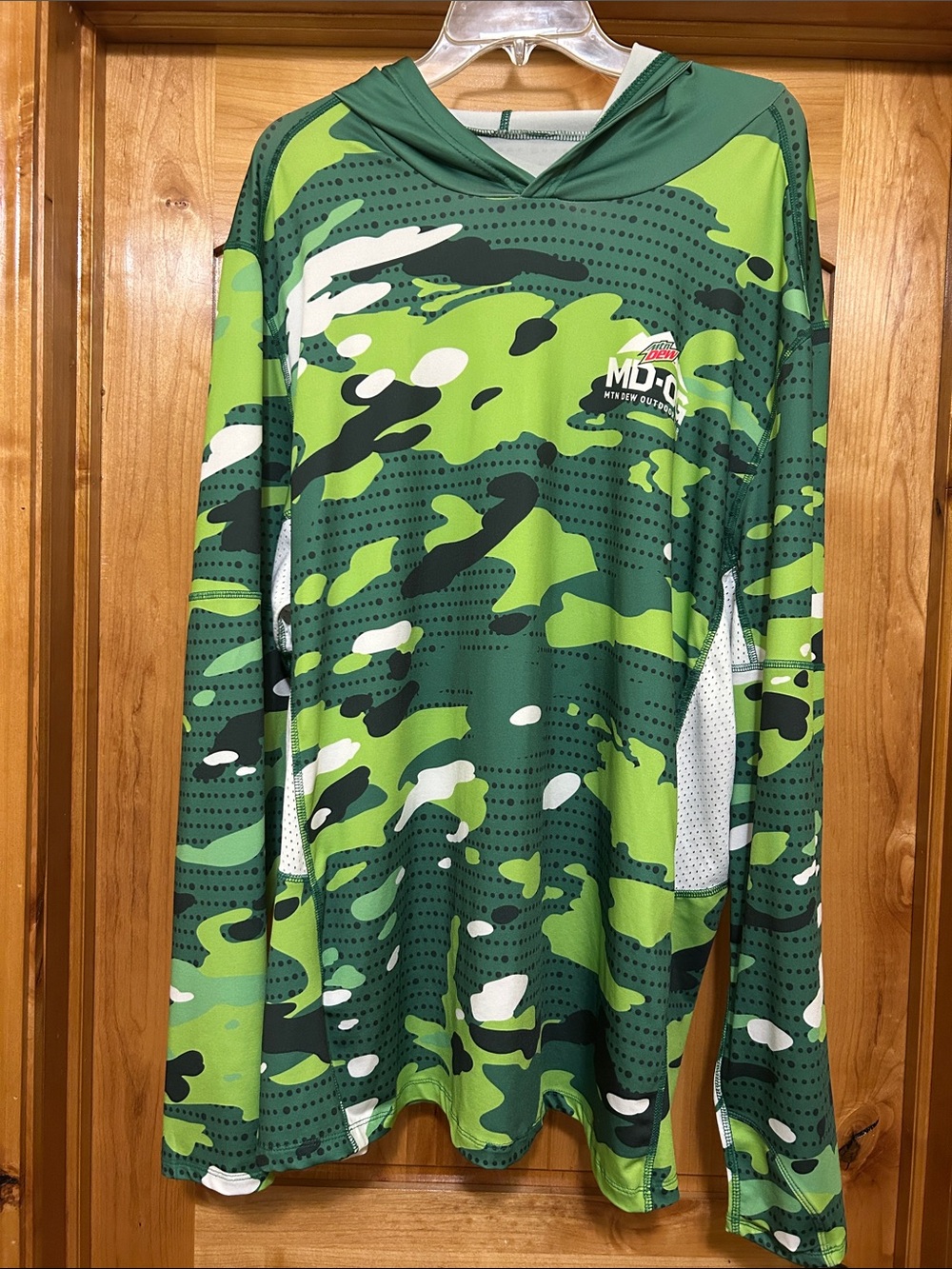 Green Mountain Dew Outdoor Gear camouflage lightweight tech hoodie shirt Size 2X